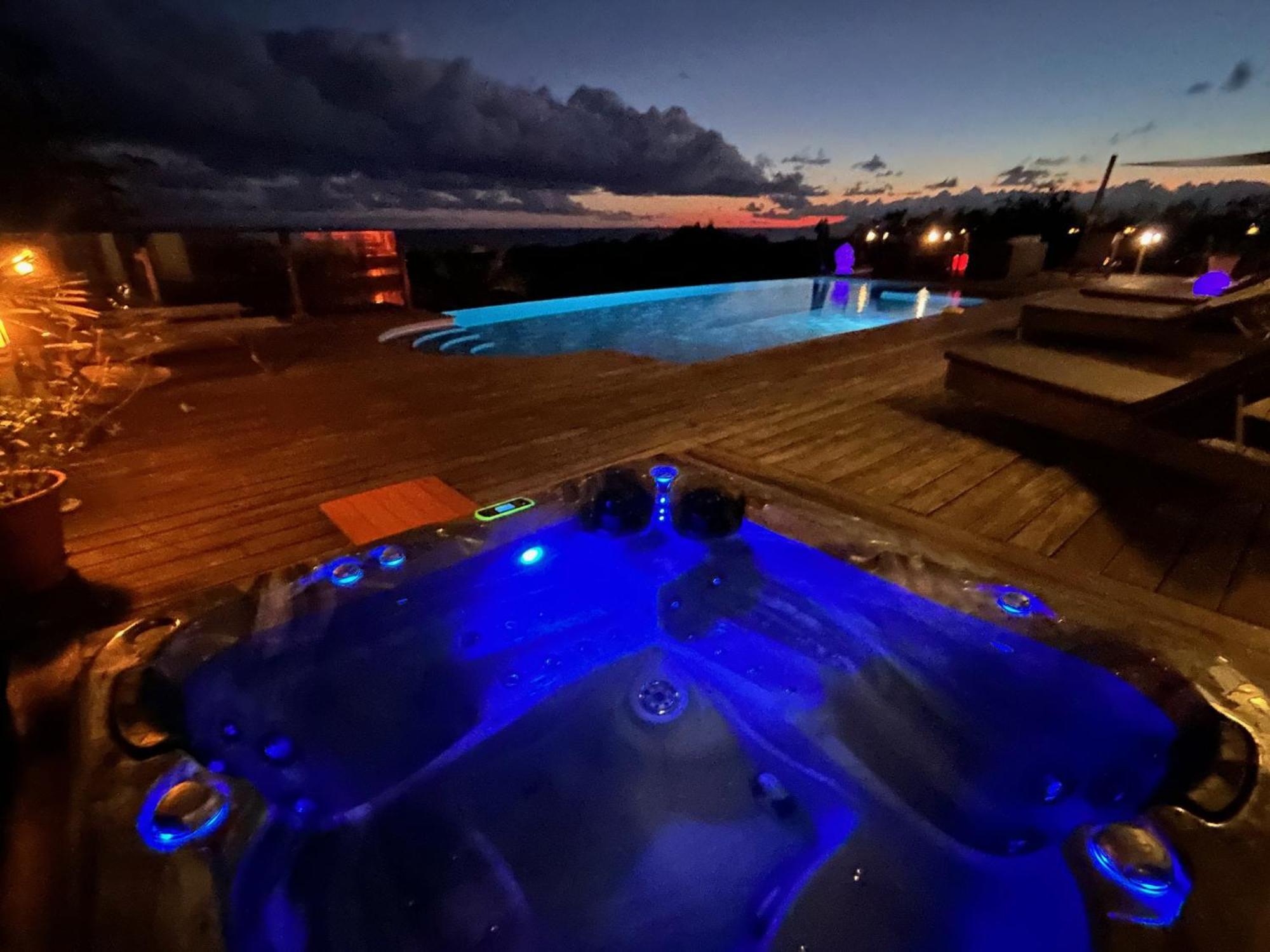Villa Deluxe L'Hacienda Villa Vue Mer 180 Piscine Jacuzzi Proche Plage Marina Golf Pointe Des Chateaux Et Casino Jardin Clos Voyage Durable Saint-Francois  Exterior foto